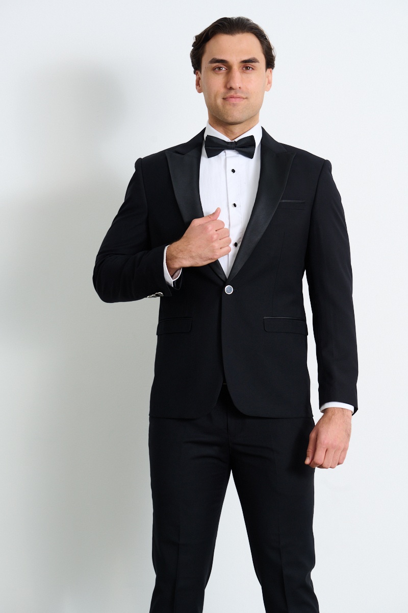 Black Tuxedo Peak Lapel